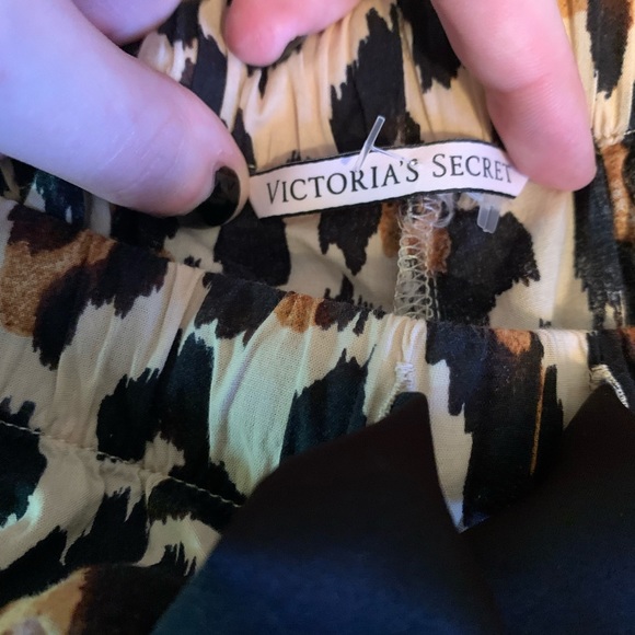 Cheetah print Victoria secret sleep pants - Picture 3 of 3